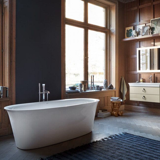 Duravit White Tulip Смеситель для ванны, напольный, с ручным душем, цвет: хром Duravit White Tulip Смеситель для ванны, напольный, с ручным душем, цвет: хром