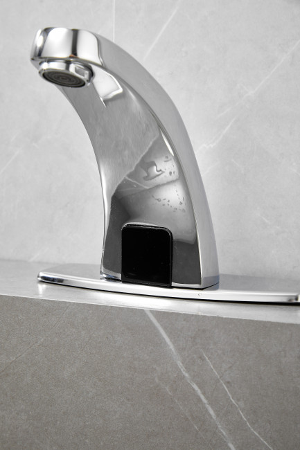 Смеситель для раковины HAIBA сенсорный хром (HB523)