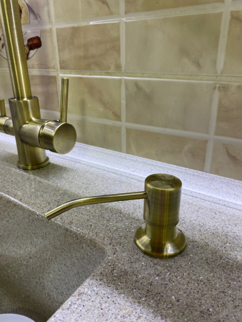 Дозатор жидкого мыла ZorG ZR-28 BR