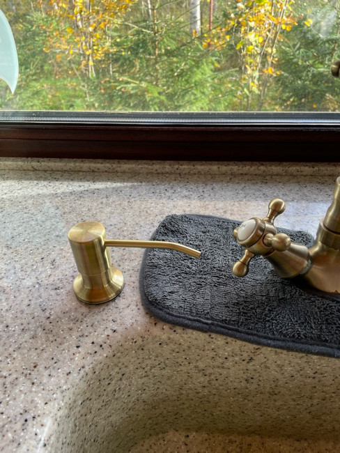 Дозатор жидкого мыла ZorG ZR-28 BR