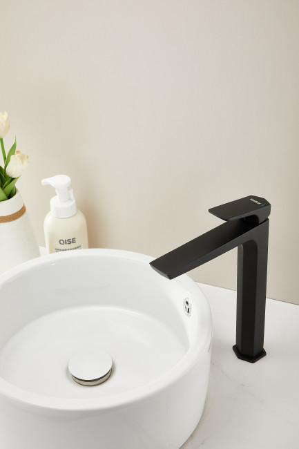 Смеситель для раковины HAIBA черный (HB11726-7)