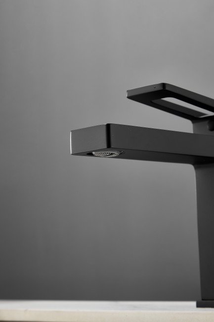 Смеситель для раковины HAIBA цвет: черный (HB10732-7)