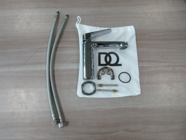 Смеситель для раковины DQ Frankfurt хром (DA1732101)