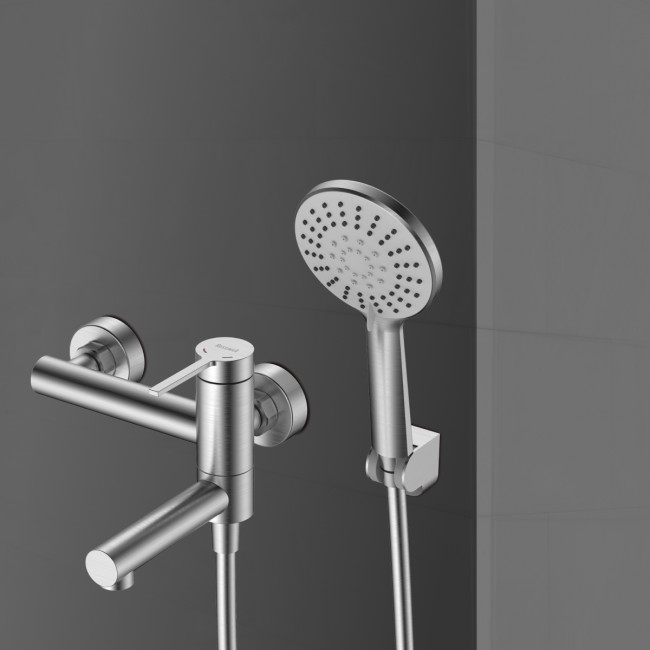 Смеситель Rossinka для ванны с поворотным изливом (RSF-1722S-SSN)