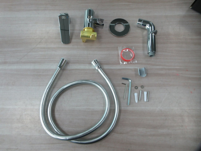 Гигиенический душ DQ Düsseldorf встраиваемый (DA1724501) Гигиенический душ DQ Düsseldorf встраиваемый (DA1724501)