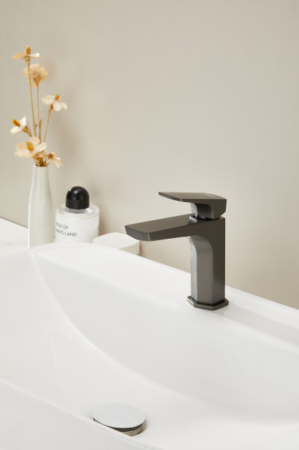 Смеситель для раковины HAIBA оружейная сталь (HB10726-3)