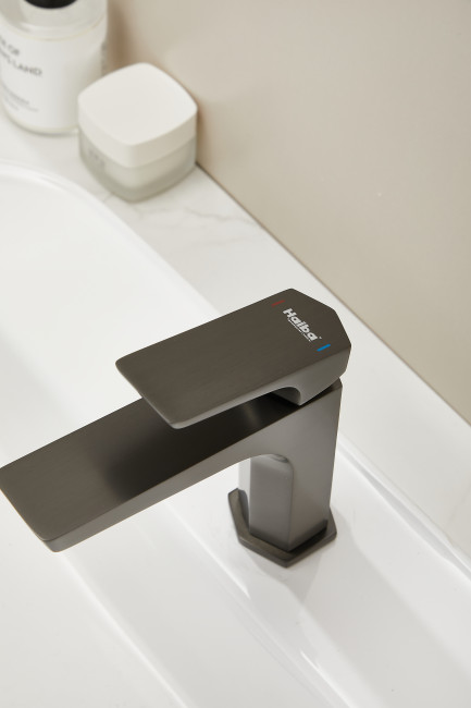 Смеситель для раковины HAIBA оружейная сталь (HB10726-3)