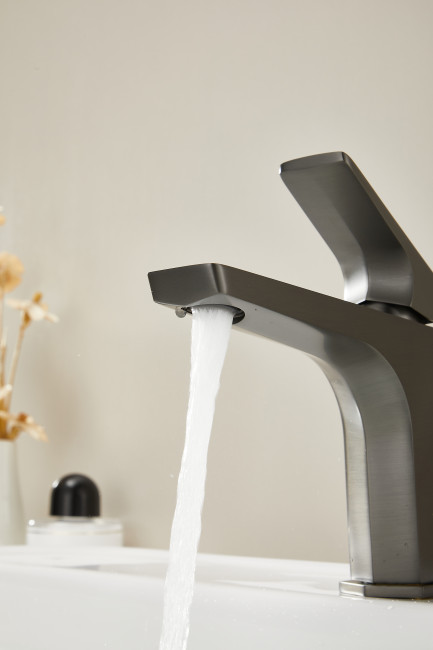 Смеситель для раковины HAIBA оружейная сталь (HB10726-3)