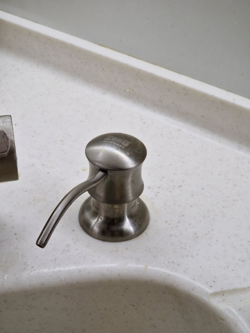 Дозатор жидкого мыла ZorG ZR-21 STEEL