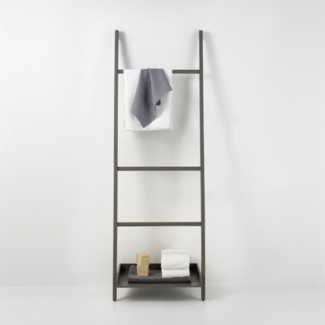 Agape Stairs Полотенцедержатель с полкой 60x180см, напольный, цвет: серый Agape Stairs Полотенцедержатель с полкой 60x180см, напольный, цвет: серый