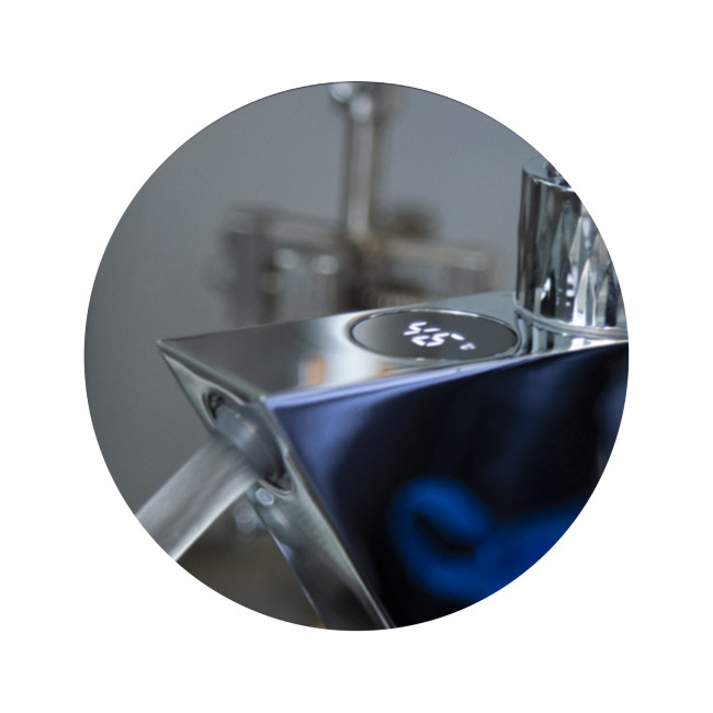 Смеситель для умывальника FASHUN с электронным дисплеем хром (A4020) Смеситель для умывальника FASHUN с электронным дисплеем хром (A4020)