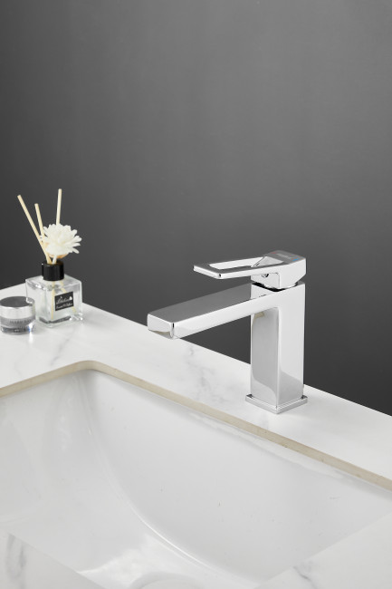 Смеситель для раковины HAIBA цвет: хром (HB10732)