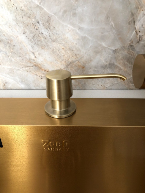 Дозатор жидкого мыла ZorG ZR-20 BR