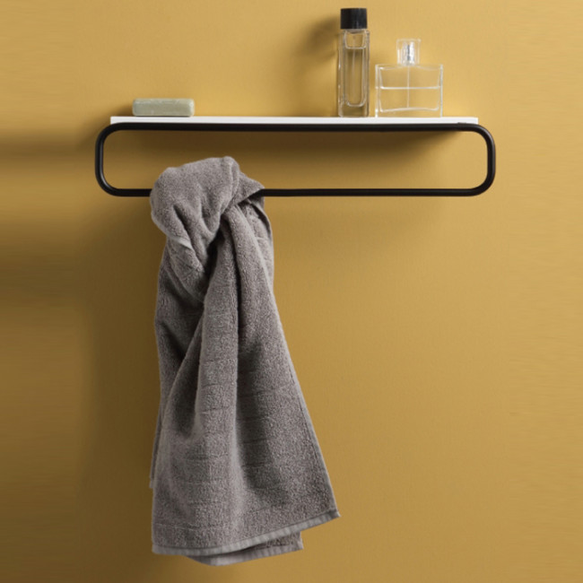 Bertocci Mettitutto Полотенцедержатель 40х7х9см., с белой полкой, цвет: черный матовый Bertocci Mettitutto Полотенцедержатель 40х7х9см., с белой полкой, цвет: черный матовый