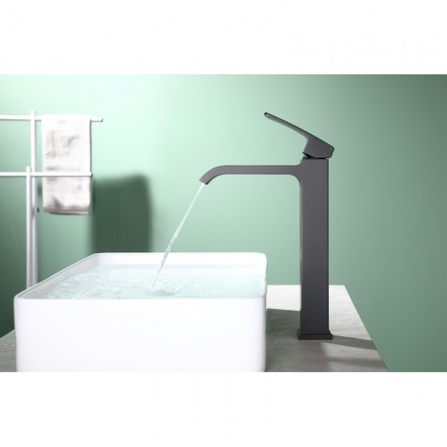 Смеситель Raglo высокий для умывальника (R02.15.06) Смеситель Raglo высокий для умывальника (R02.15.06)