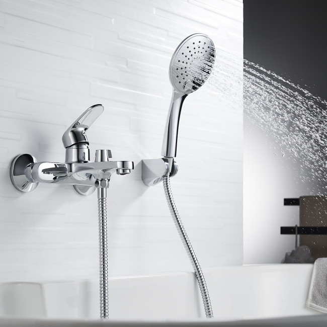 Смеситель для ванны Rossinka (RS45-30) Смеситель для ванны Rossinka (RS45-30)