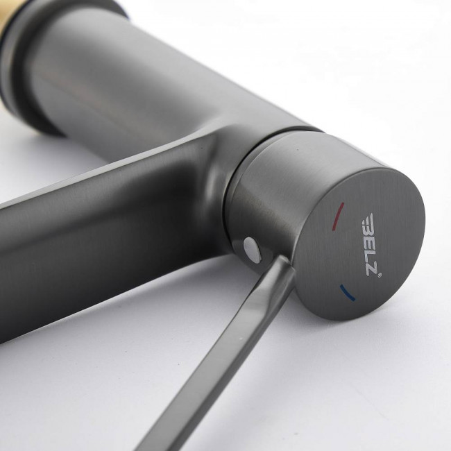 Смеситель для раковины BELZ оружейная сталь (B10019-3) Смеситель для раковины BELZ оружейная сталь (B10019-3)