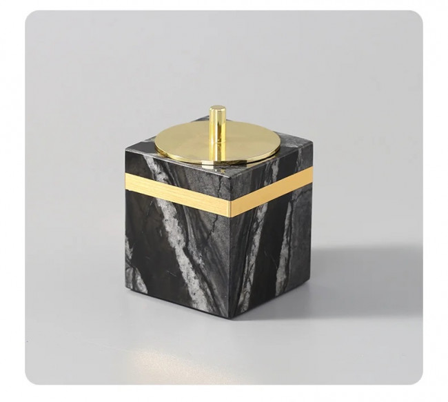 Косметическая емкость с крышкой квадратная Kassatex Nobiliti NOT-CJ-BLK Косметическая емкость с крышкой квадратная Kassatex Nobiliti NOT-CJ-BLK