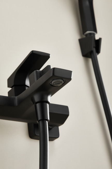 Смеситель для ванны HAIBA черный (HB60726-7)