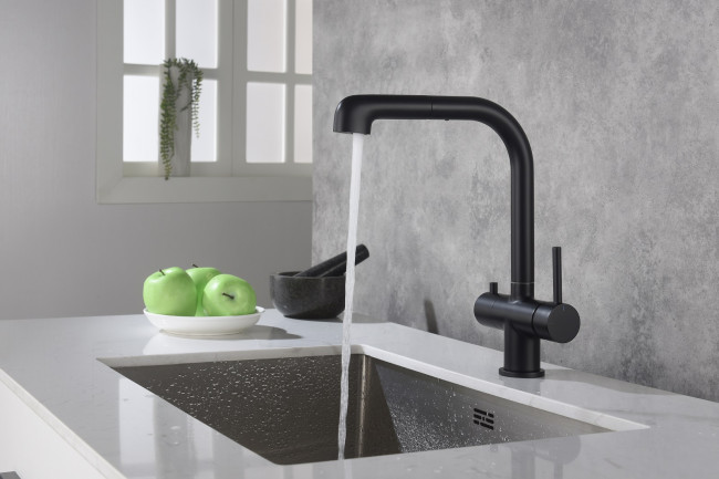 Смеситель для кухни с подключением фильтра и выдвижной лейкой Timo Saona черный (2346/03FL) Смеситель для кухни с подключением фильтра и выдвижной лейкой Timo Saona черный (2346/03FL)