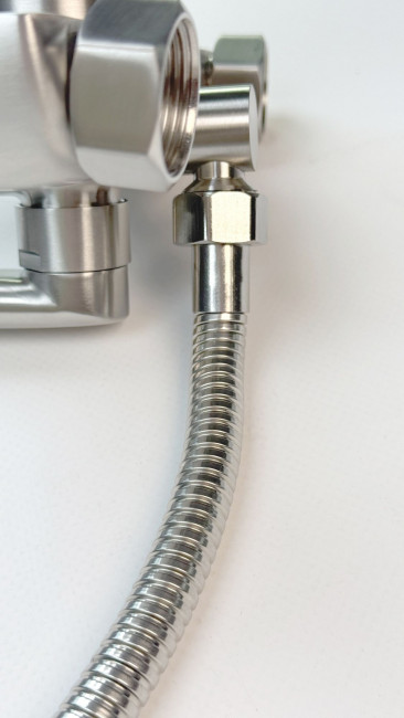 Смеситель для ванны Fmark (FS8824) Смеситель для ванны Fmark (FS8824)