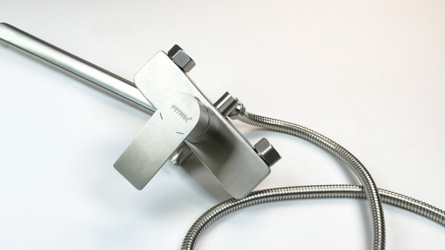 Смеситель для ванны Fmark (FS8824) Смеситель для ванны Fmark (FS8824)