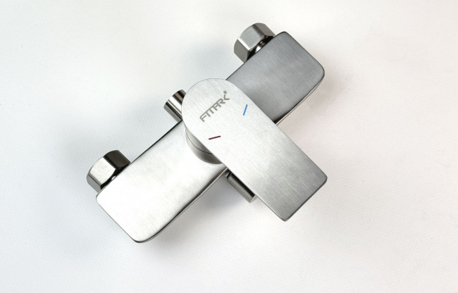 Смеситель для ванны Fmark (FS8824) Смеситель для ванны Fmark (FS8824)