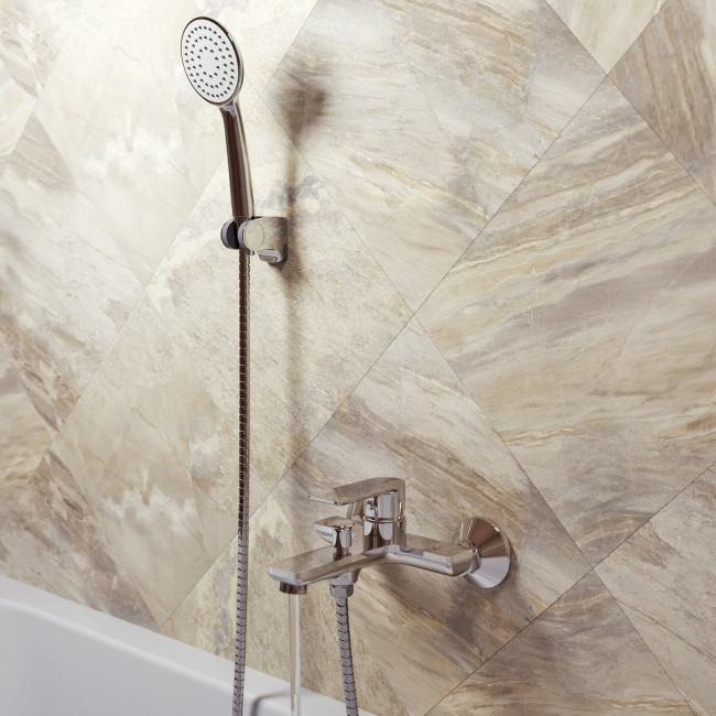 Смеситель для ванны 35k MIXLINE ML26-01 "Life" (550760) Смеситель для ванны 35k MIXLINE ML26-01 "Life" (550760)