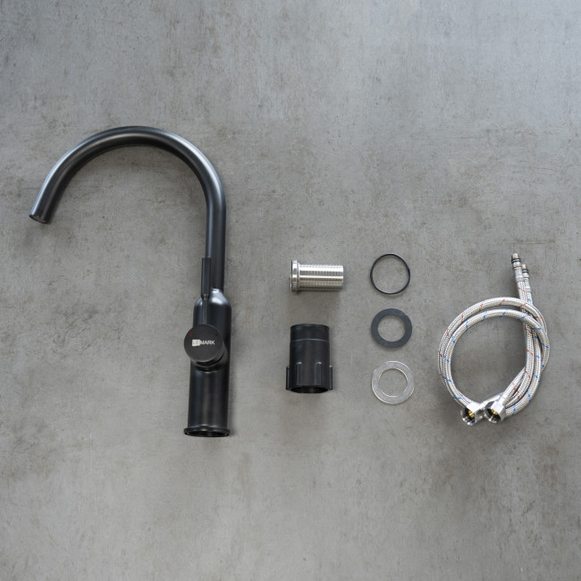 Смеситель Lemark Expert для кухни с поворотным изливом (LM5079BL)