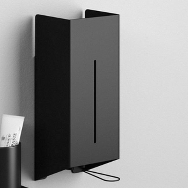 Agape Mach 2 Дозатор для жидкого мыла подвесной 40x17.1x12.3 см, цвет: черный Agape Mach 2 Дозатор для жидкого мыла подвесной 40x17.1x12.3 см, цвет: черный