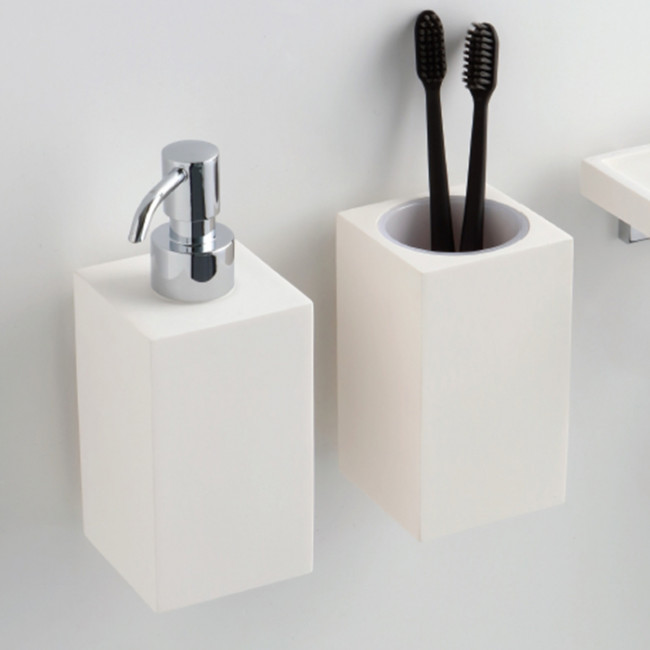 Bertocci Settecento Дозатор подвесной, цвет: белый матовый композит/хром Bertocci Settecento Дозатор подвесной, цвет: белый матовый композит/хром