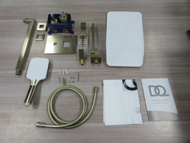 Душевая система для ванны и душа DQ Dortmund встраиваемая с изливом мат.золото(DA1715607)