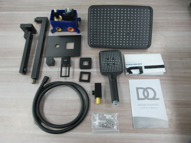 Душевая система для ванны и душа DQ Dortmund встраиваемая с изливом черный (DA1715605) Душевая система для ванны и душа DQ Dortmund встраиваемая с изливом черный (DA1715605)