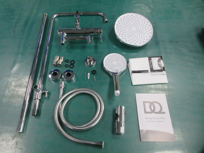 Душевая система со смесителем DQ Stuttgart хром (DA1773701) Душевая система со смесителем DQ Stuttgart хром (DA1773701)