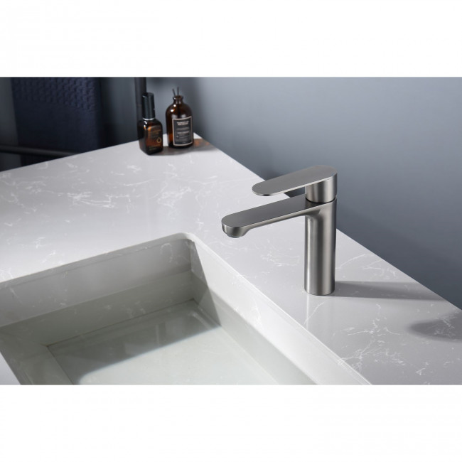 Смеситель Splenka для умывальника (S222.10.09) Смеситель Splenka для умывальника (S222.10.09)