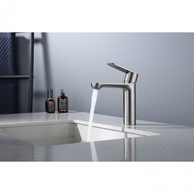 Смеситель Splenka для умывальника (S222.10.09) Смеситель Splenka для умывальника (S222.10.09)