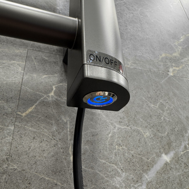 Полотенцесушитель электрический Fixsen UNIVERSAL 600х500 графит (FX-7200F) Полотенцесушитель электрический Fixsen UNIVERSAL 600х500 графит (FX-7200F)