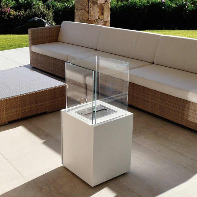 Antonio Lupi Babele Камин 40х40х91cм, на биоэтаноле, корпус из стали, с дверцей, противоп стеклами и горелкой из нерж стали LAFLACA, отделк Ruggine