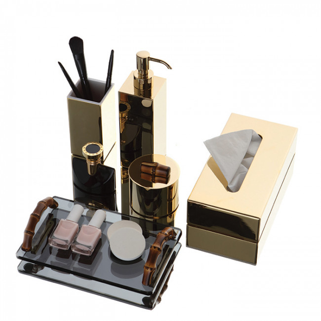 Bertocci Guccio Дозатор для жидкого мыла, настольный 10хh18х5см., цвет: золото Bertocci Guccio Дозатор для жидкого мыла, настольный 10хh18х5см., цвет: золото