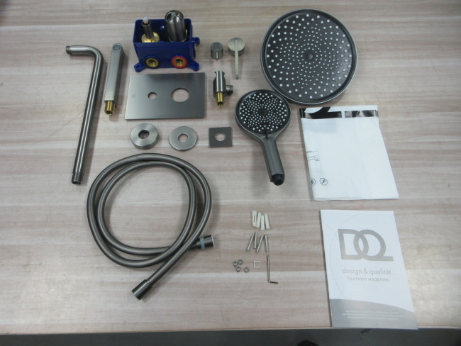 Душевая система для ванны и душа DQ Bonn встраиваемая с изливом графит (DA1705606)