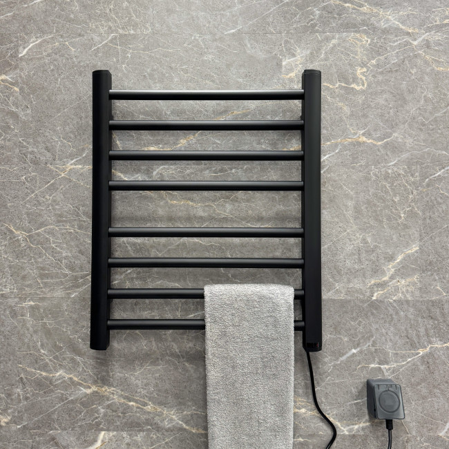 Полотенцесушитель электрический Fixsen UNIVERSAL 600х500 черный (FX-7200B)