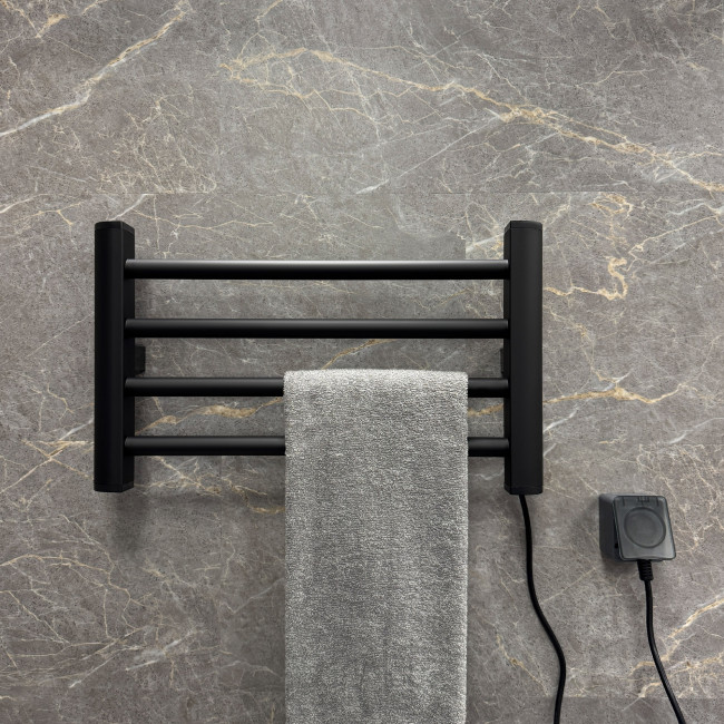 Полотенцесушитель электрический Fixsen UNIVERSAL 300х500 черный (FX-7200B-2)