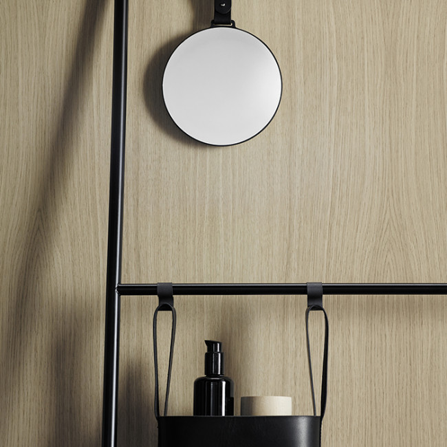 Burgbad Coco Стеллаж для полотенец 80x180 см, цвет: черный Burgbad Coco Стеллаж для полотенец 80x180 см, цвет: черный