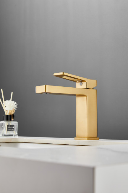 Смеситель для раковины HAIBA цвет: золотой (HB10732-5) Смеситель для раковины HAIBA цвет: золотой (HB10732-5)