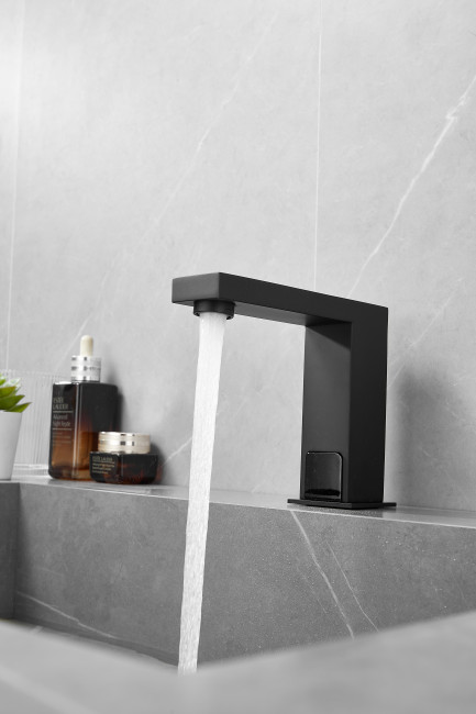 Смеситель для раковины HAIBA сенсорный черный (HB524-7) Смеситель для раковины HAIBA сенсорный черный (HB524-7)