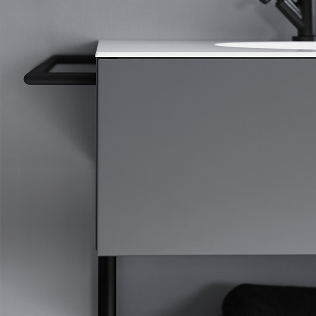 Burgbad Coco Полотенцедержатель для монтажа на тумбу, цвет: черный Burgbad Coco Полотенцедержатель для монтажа на тумбу, цвет: черный