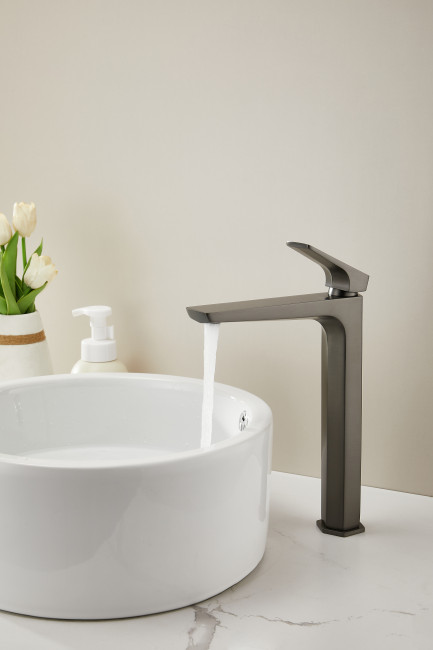 Смеситель для раковины HAIBA оружейная сталь (HB11726-3) Смеситель для раковины HAIBA оружейная сталь (HB11726-3)