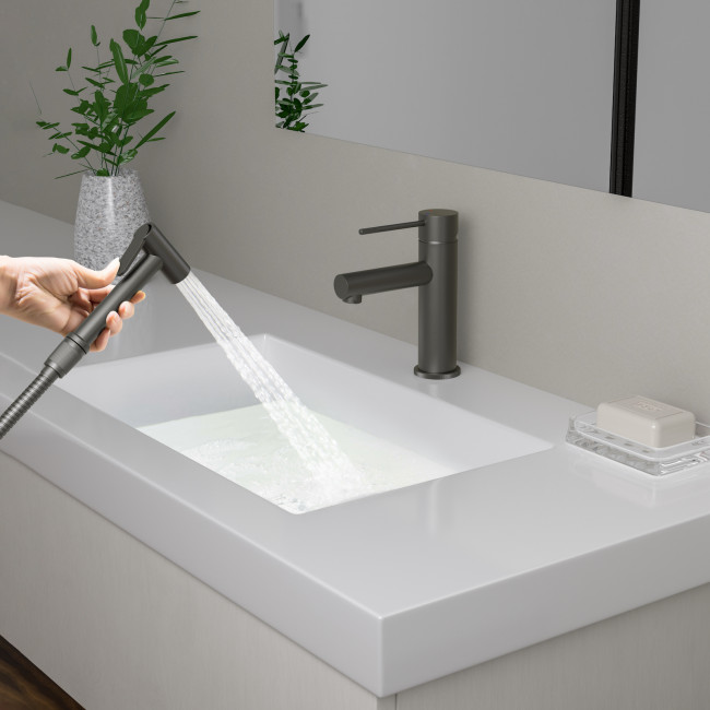 Смеситель для раковины с гигиеническим душем Timo Saona черное золото (2360/18G)