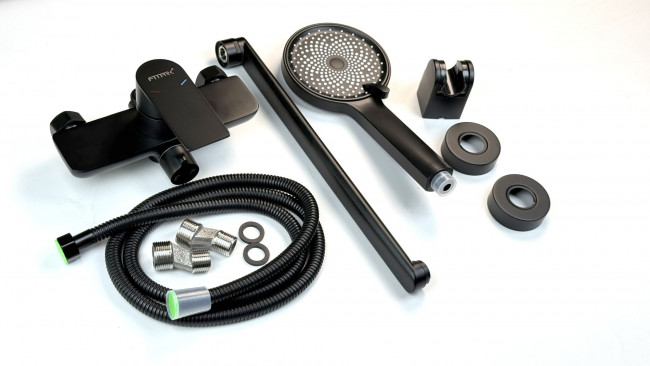 Смеситель для ванны Fmark (FS8824H) Смеситель для ванны Fmark (FS8824H)